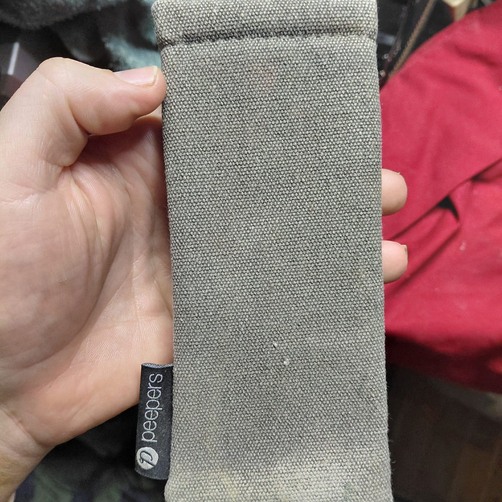 Peepers Gray Eyewear Pouch